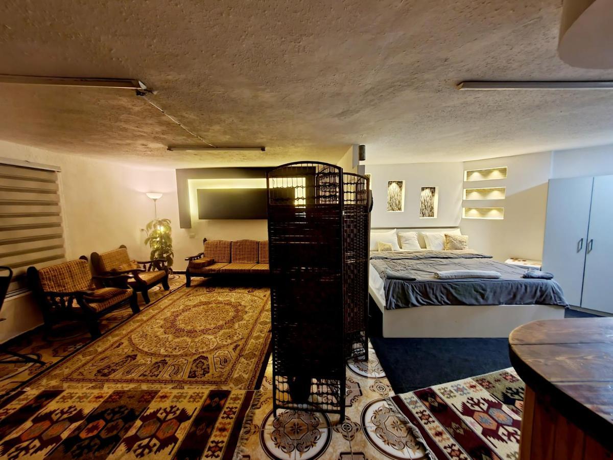 Zeus Apartment Jarash Esterno foto