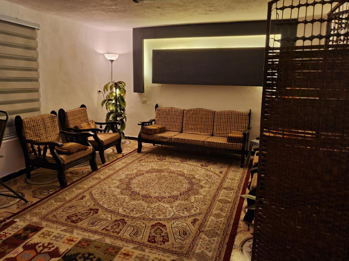 Zeus Apartment Jarash Esterno foto