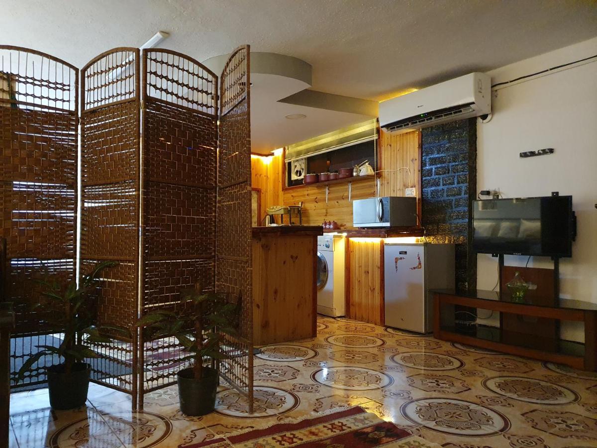 Zeus Apartment Jarash Esterno foto